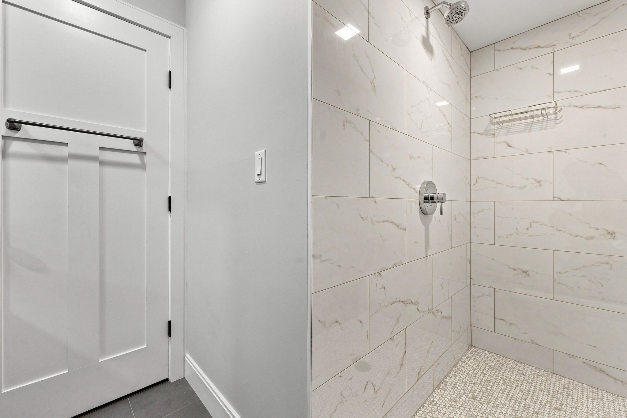 1721 Centre St # 204 Property Photo 14