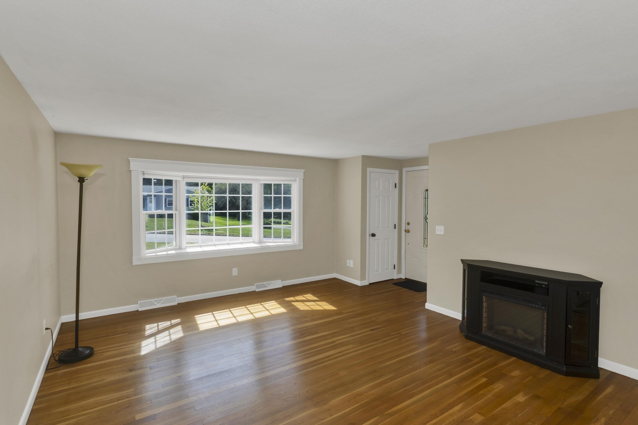 14 Echo Valley Dr Property Photo 4