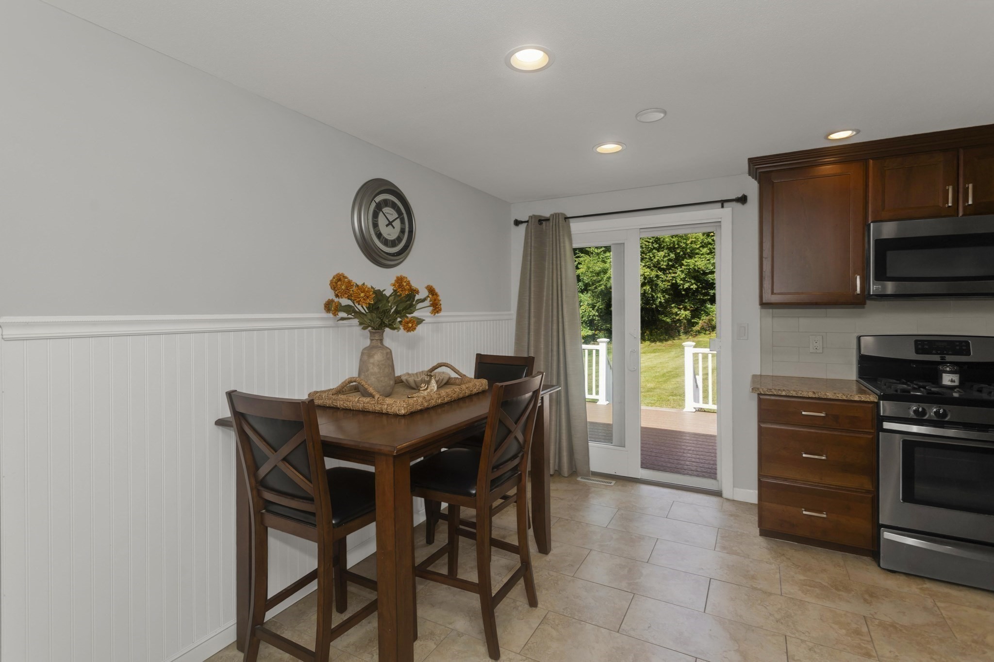 14 Echo Valley Dr Property Photo 7