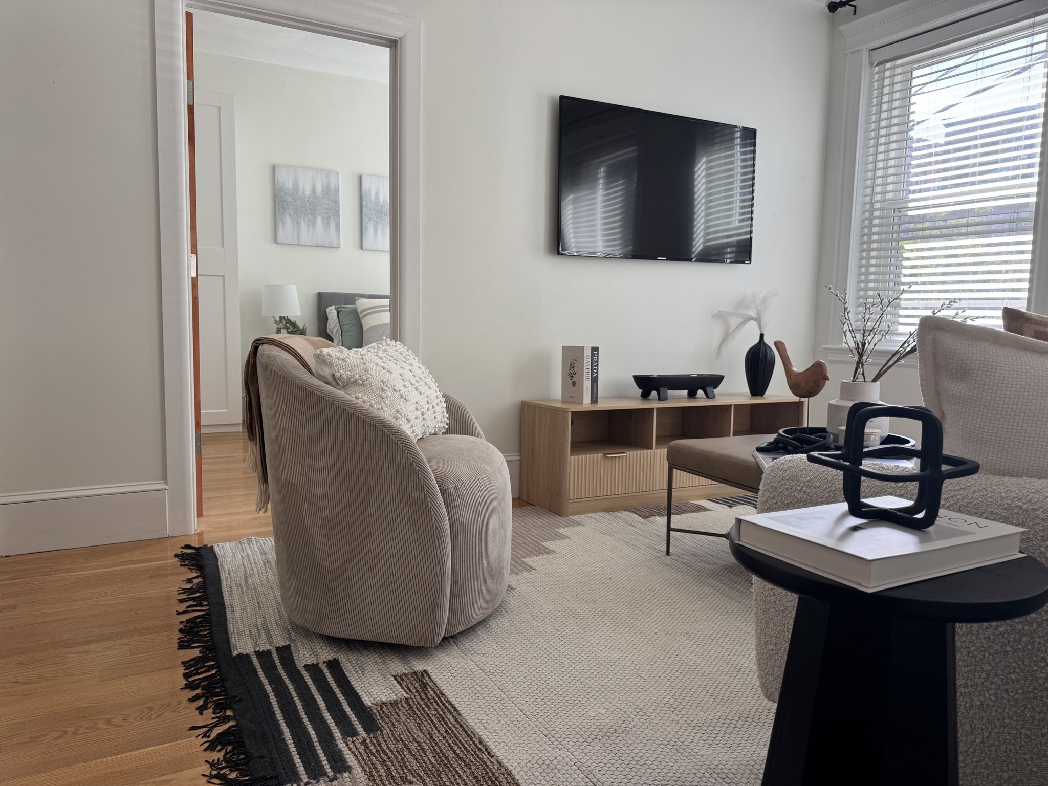 12 Kilsyth Road # 2 Property Photo 4