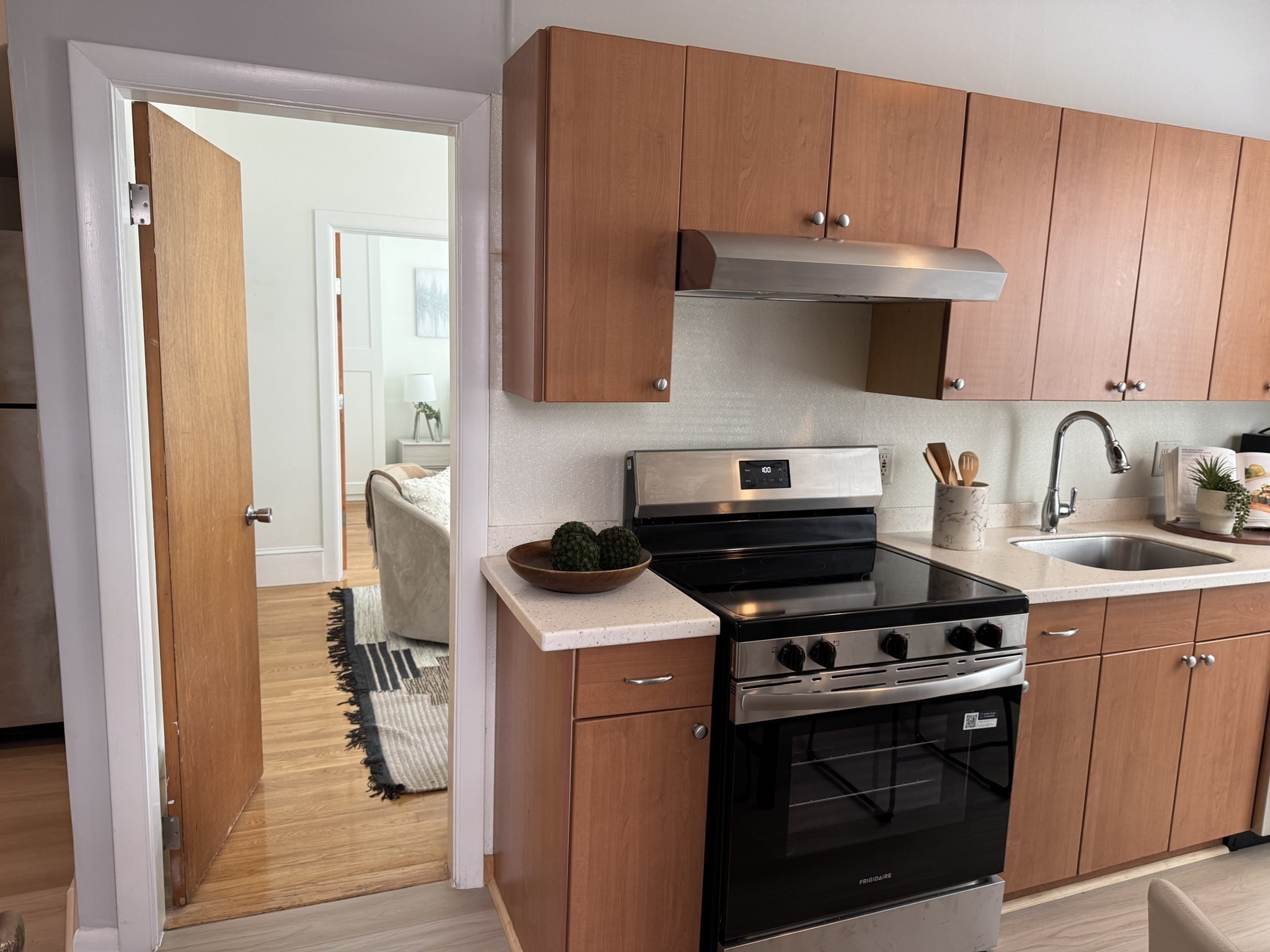 12 Kilsyth Road # 2 Property Photo 8
