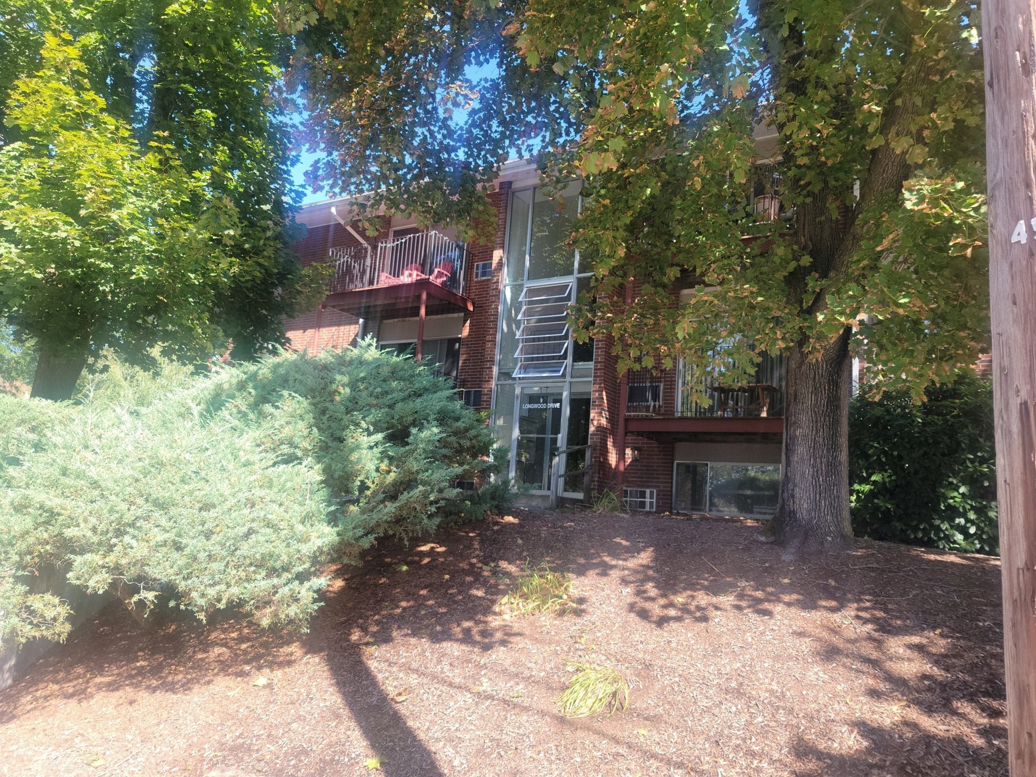9 Longwood Dr # 4 Property Photo 12