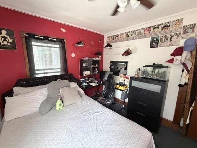 525 Cottage St Property Photo 3
