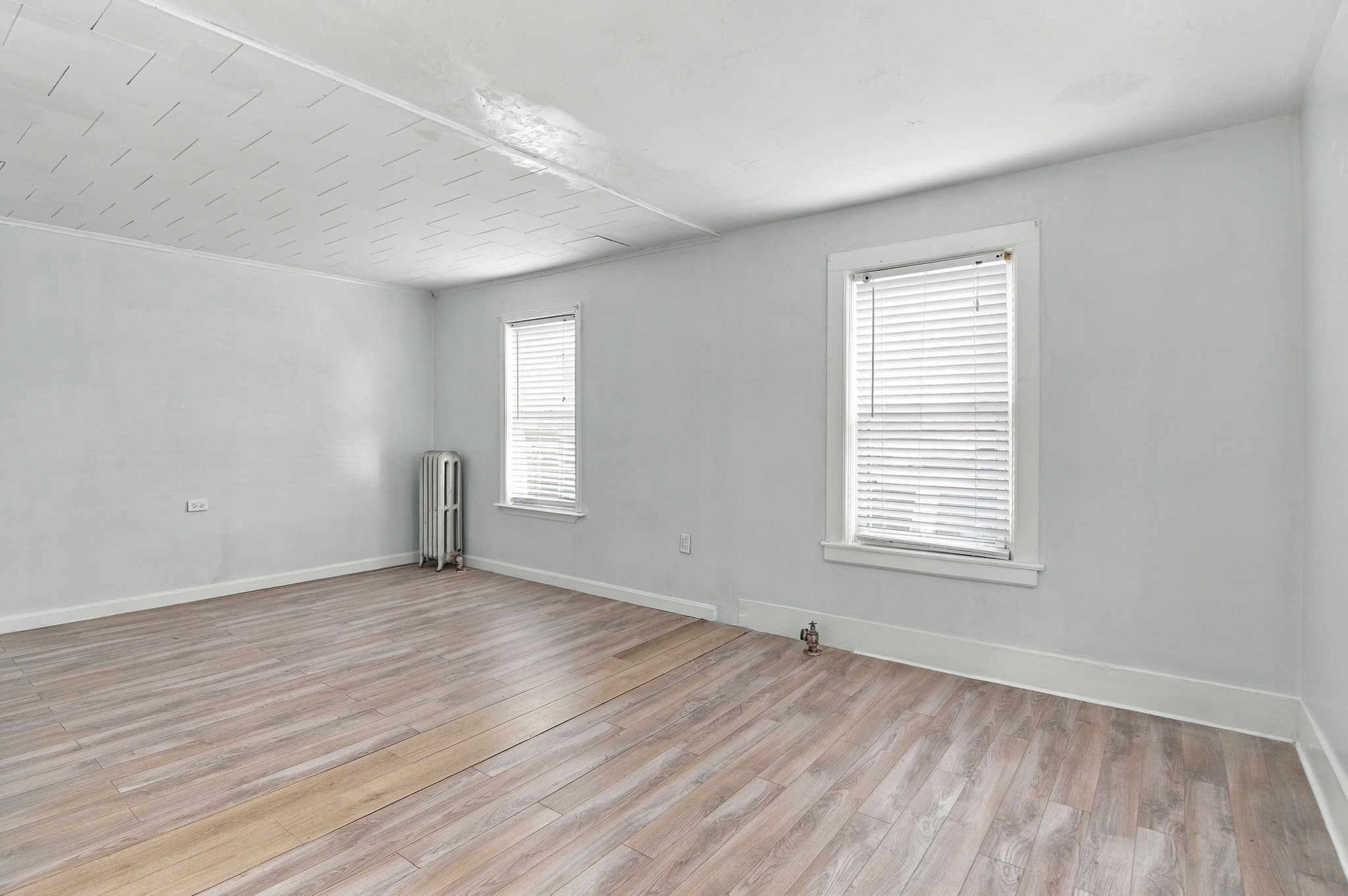 99 Crystal Street Property Photo 14