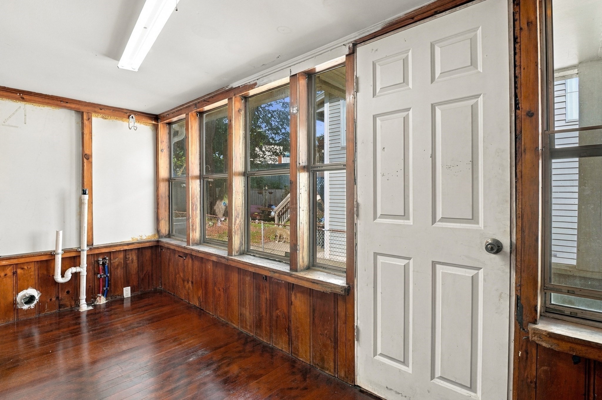 99 Crystal Street Property Photo 17
