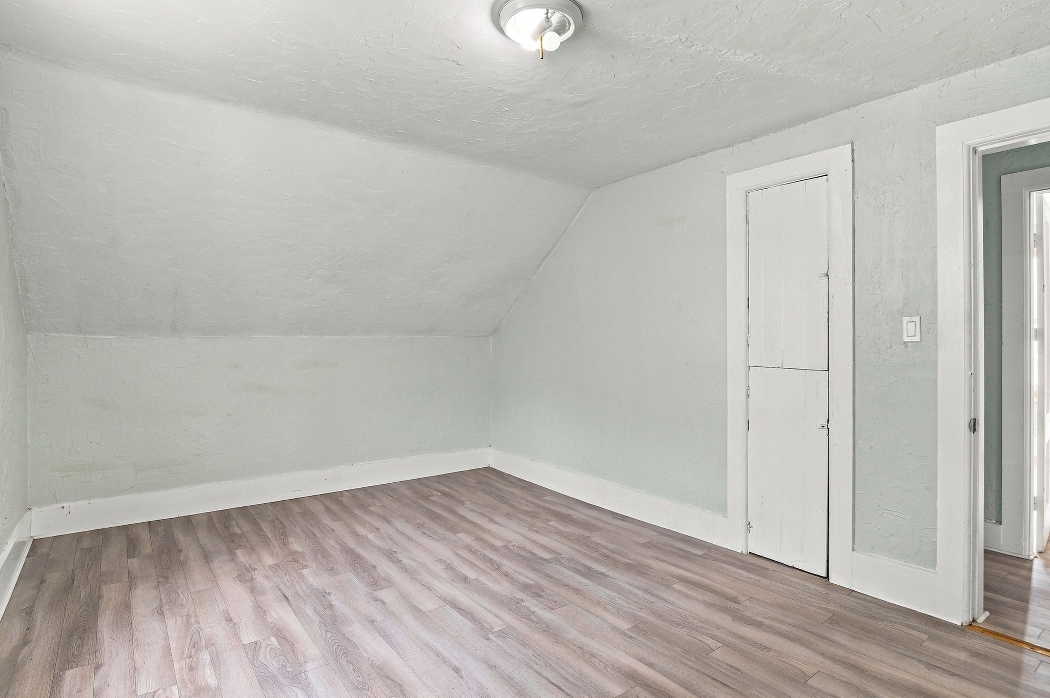 99 Crystal Street Property Photo 20