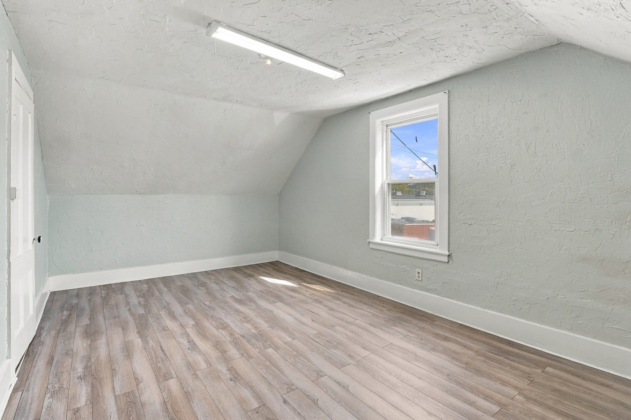 99 Crystal Street Property Photo 22