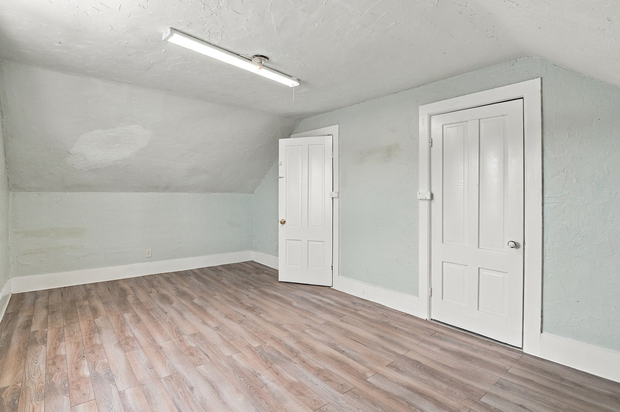 99 Crystal Street Property Photo 24
