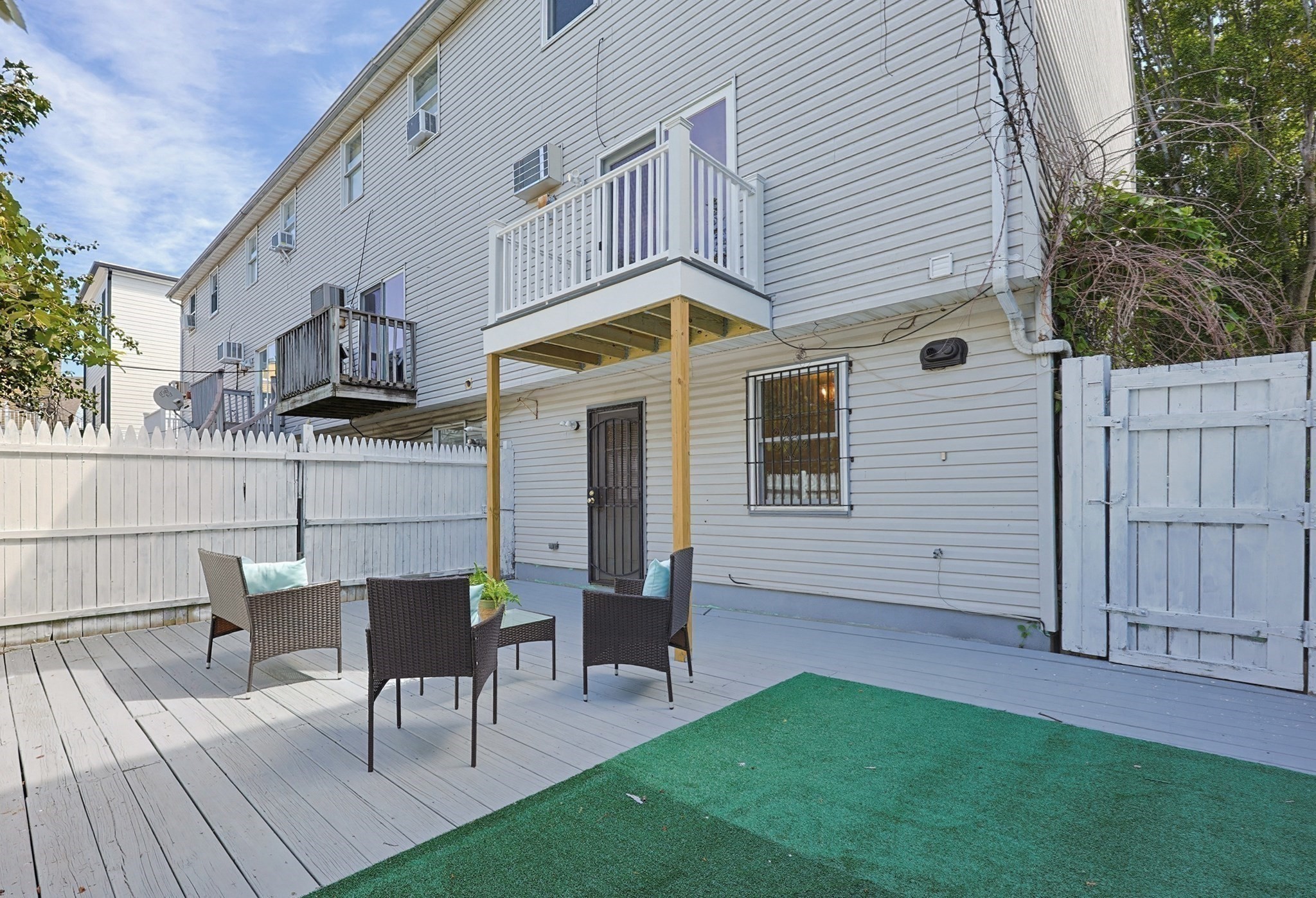 294 Paris Street # 294 Property Photo 5