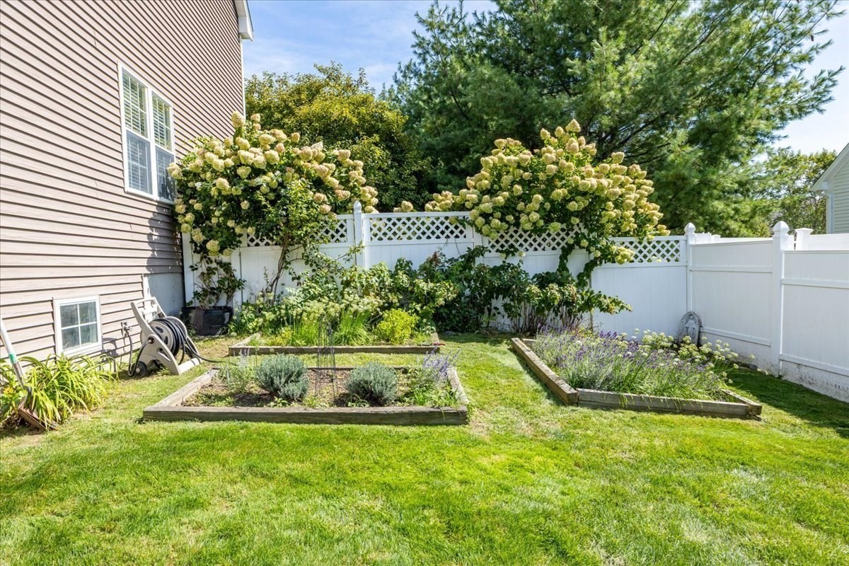 15 Garden Ter Property Photo 40