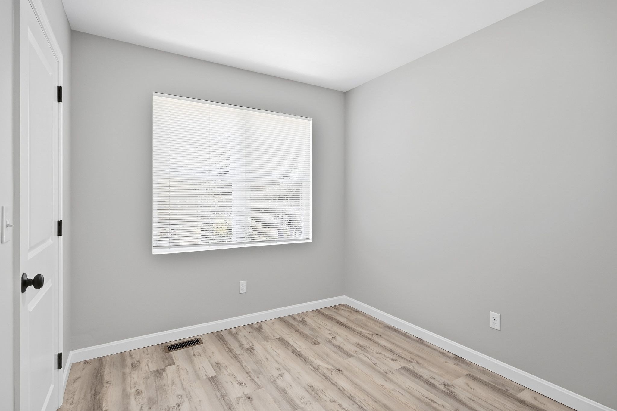 61 Parker St # 1 Property Photo 6
