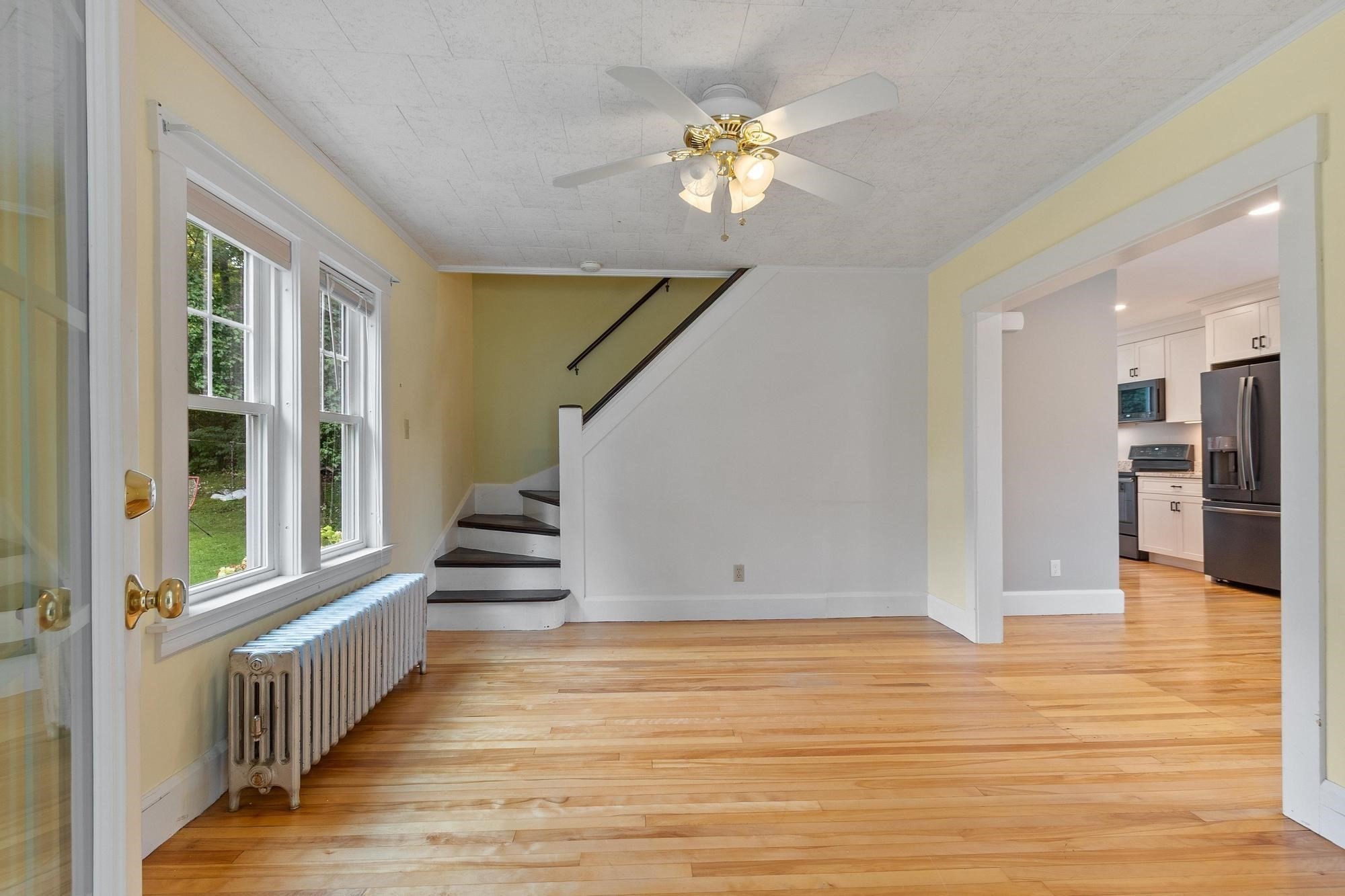 323 Pearl St Property Photo 6
