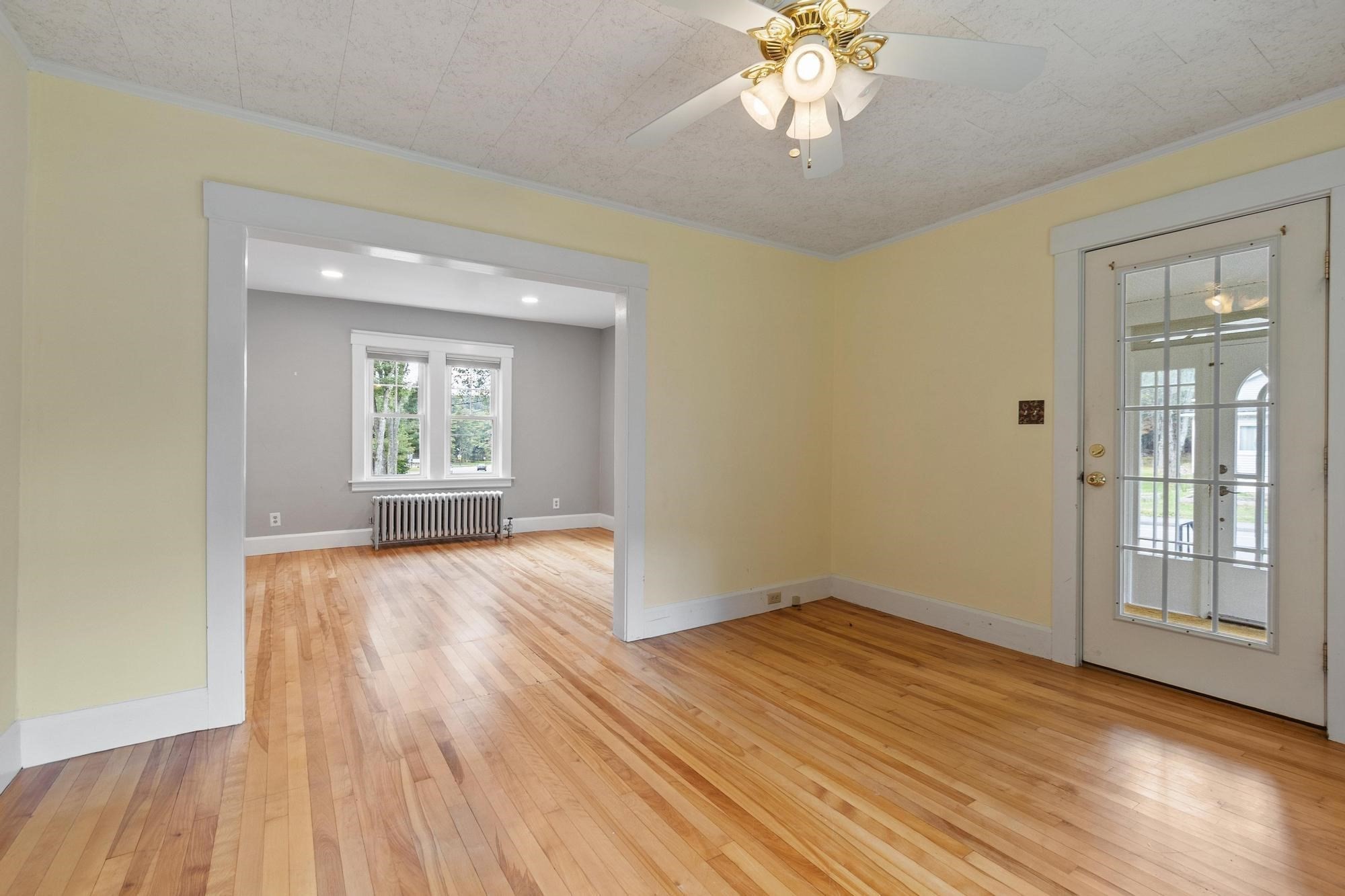 323 Pearl St Property Photo 8