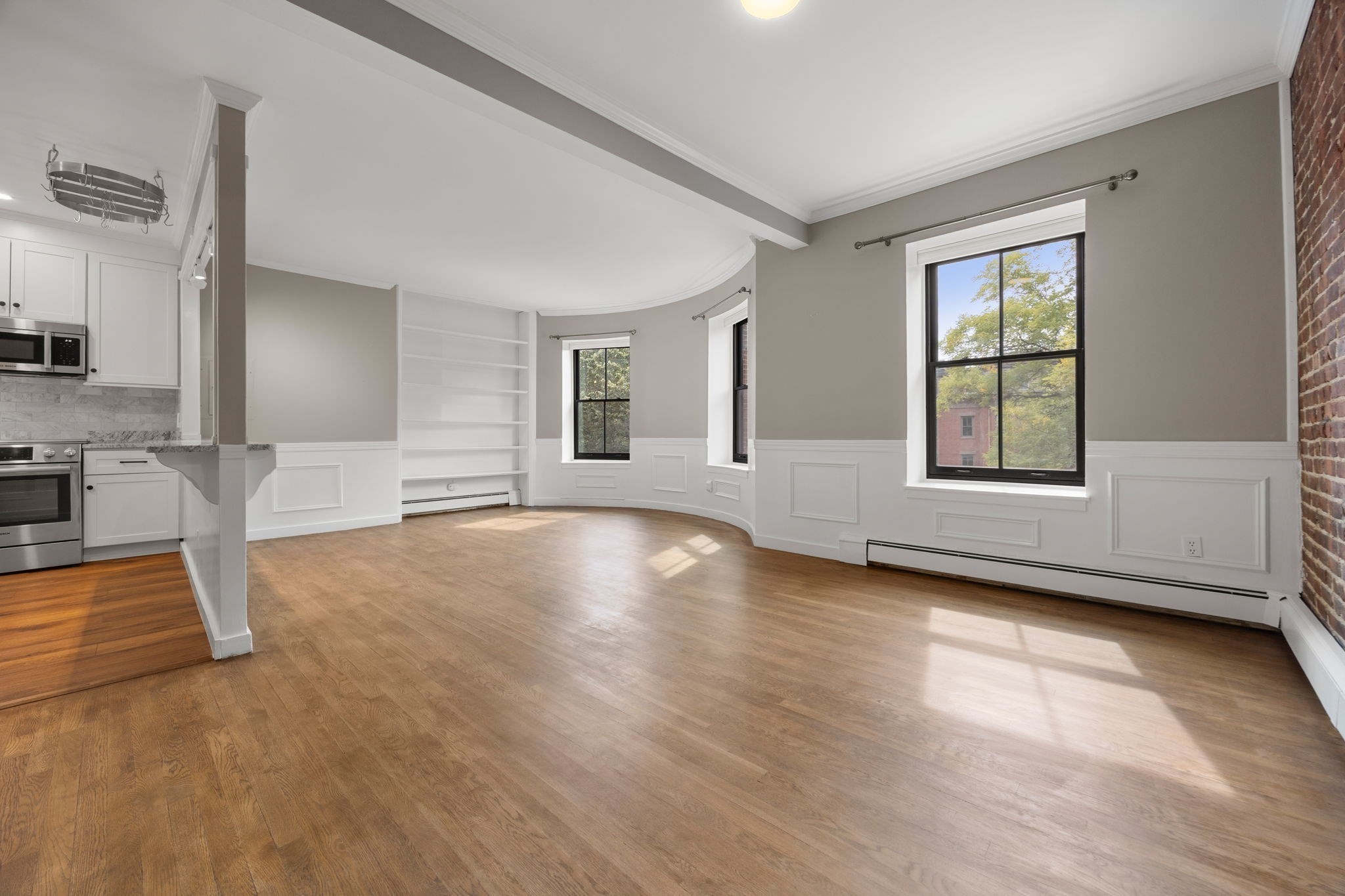 28 Worcester Square # 4 Property Photo 1