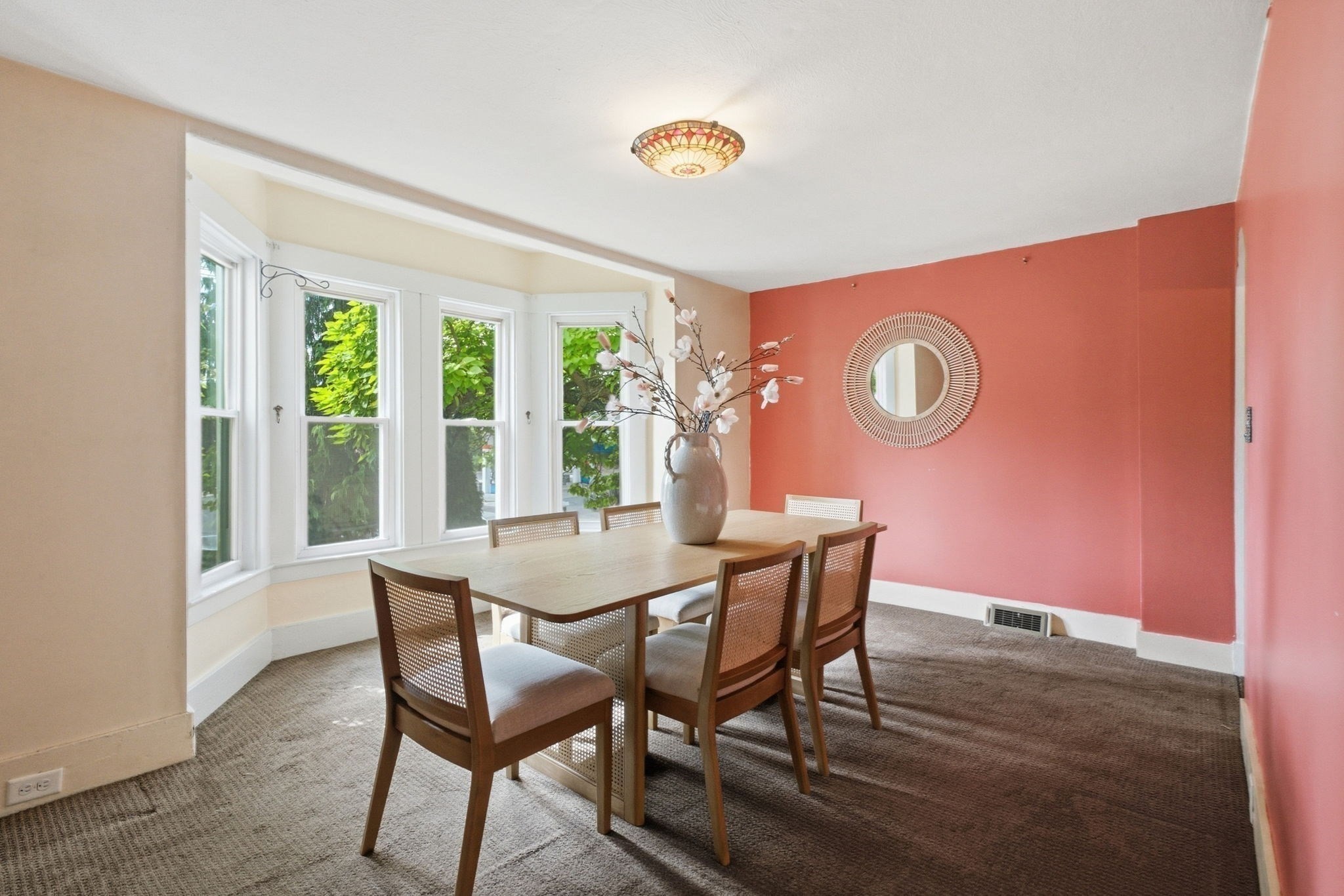 33 Park St Property Photo 10