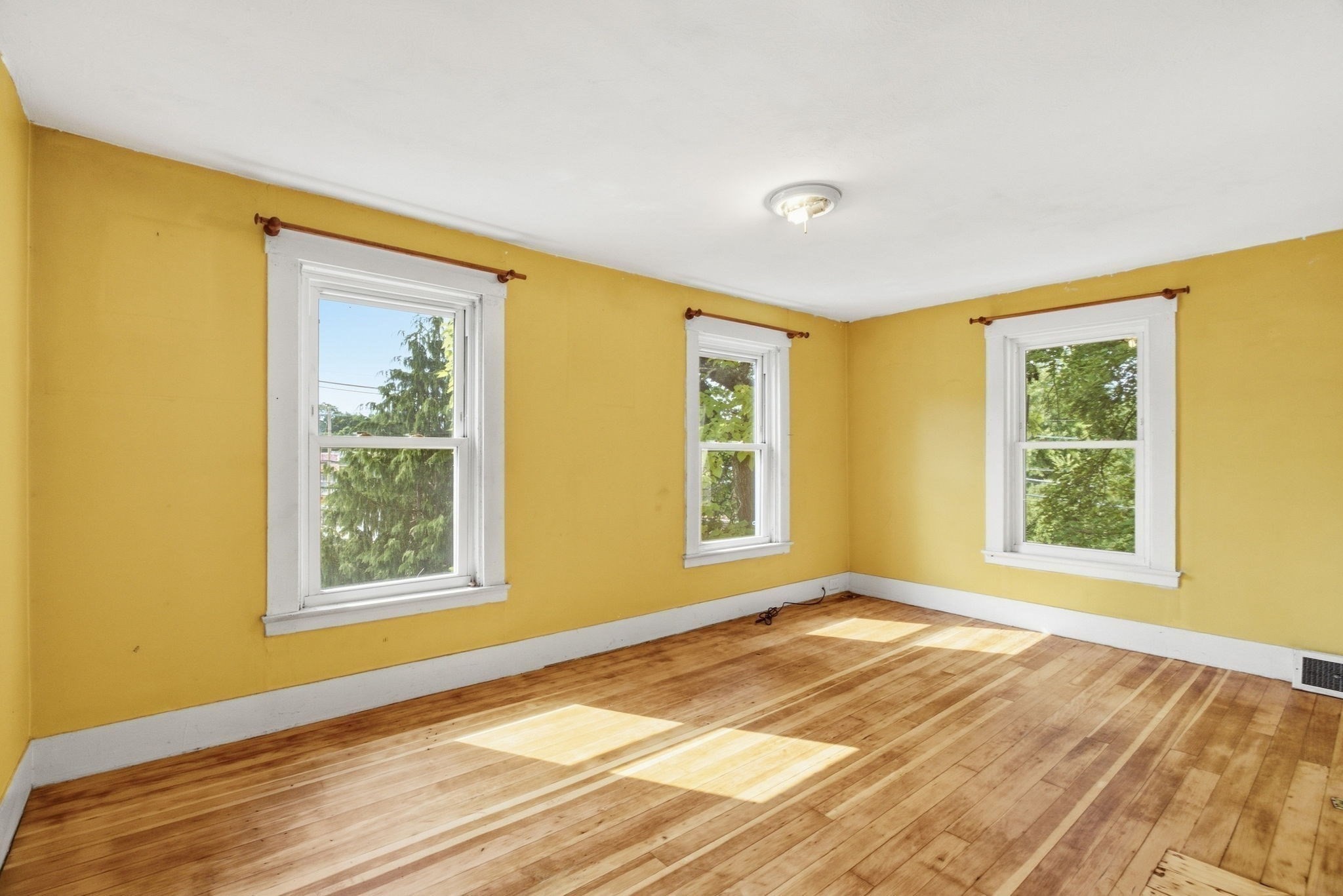 33 Park St Property Photo 17