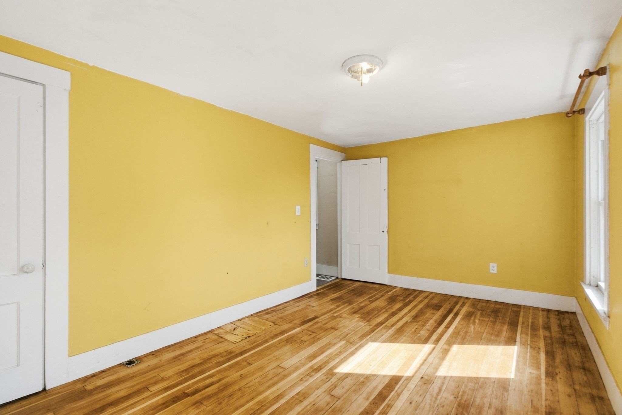 33 Park St Property Photo 18