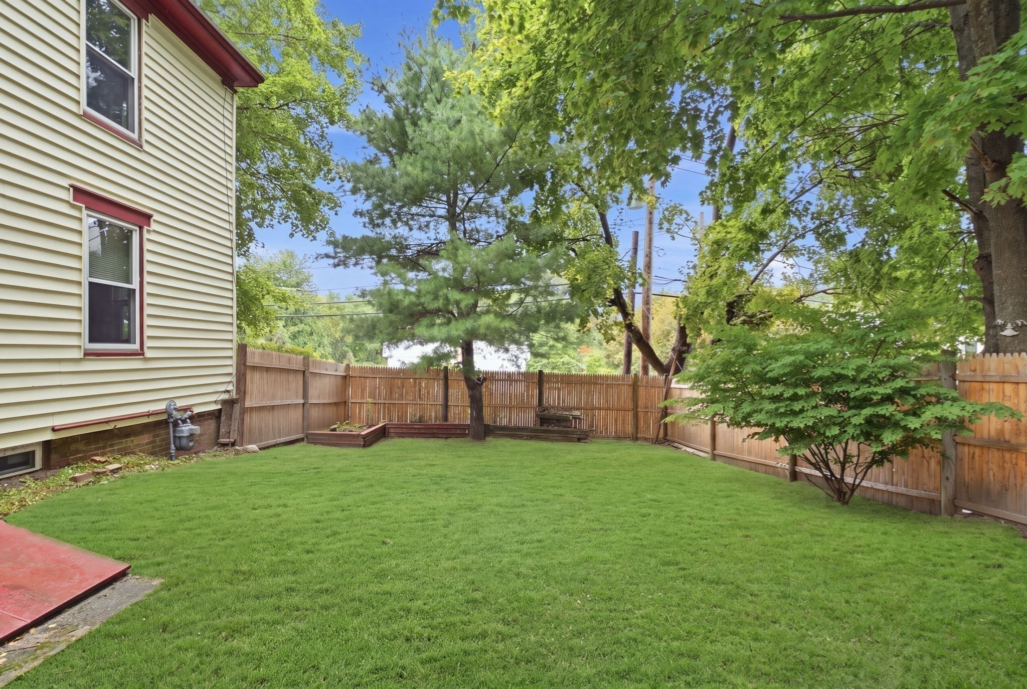 33 Park St Property Photo 29