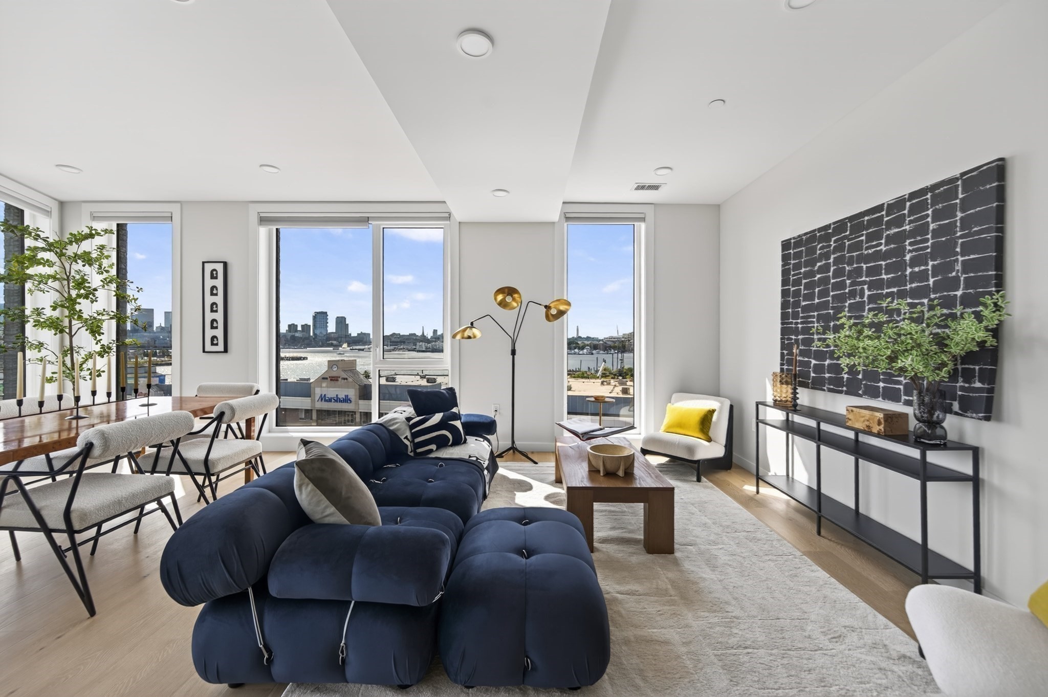 40 William Kelly Sq # 402 Property Photo 1