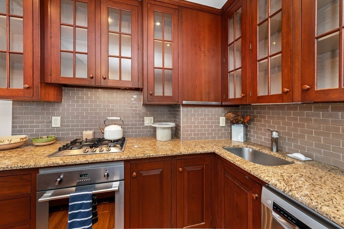400 Marlborough St # 9 Property Photo 6