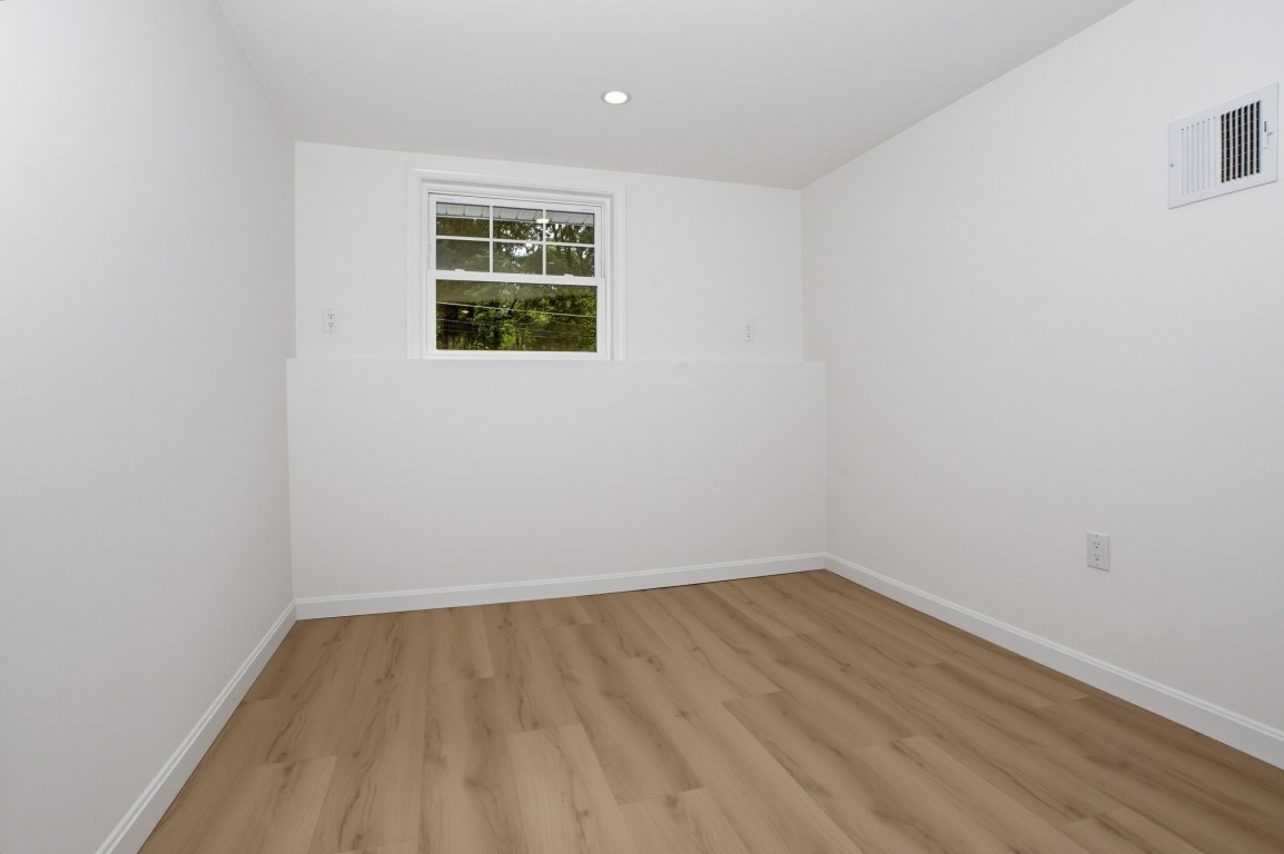 33 Cheryl Ln Property Photo 25