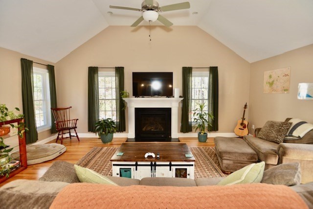 429/a Winthrop Property Photo 4