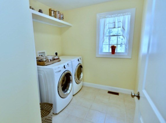 429/a Winthrop Property Photo 12