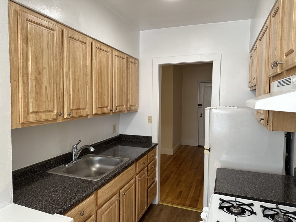 24 Concord Ave # 312 Property Photo 10