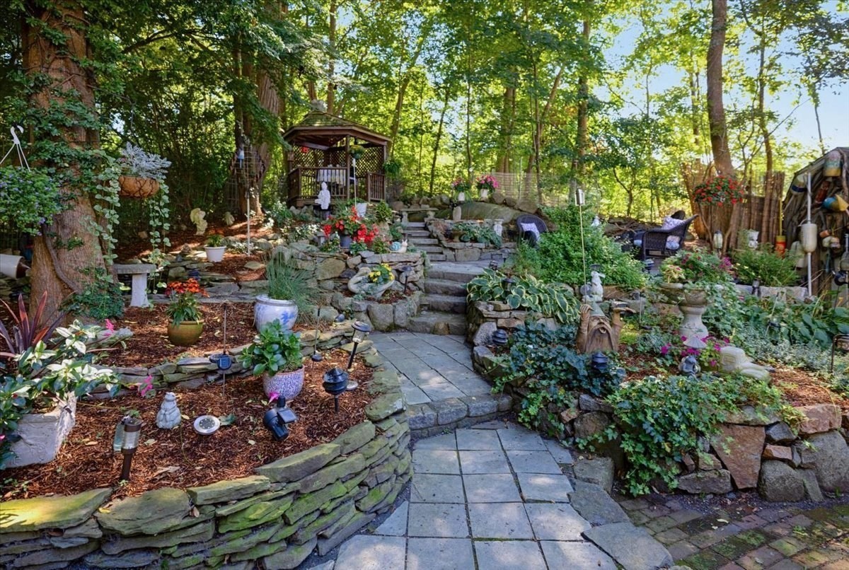 4 Brierwood Ct Property Photo 3