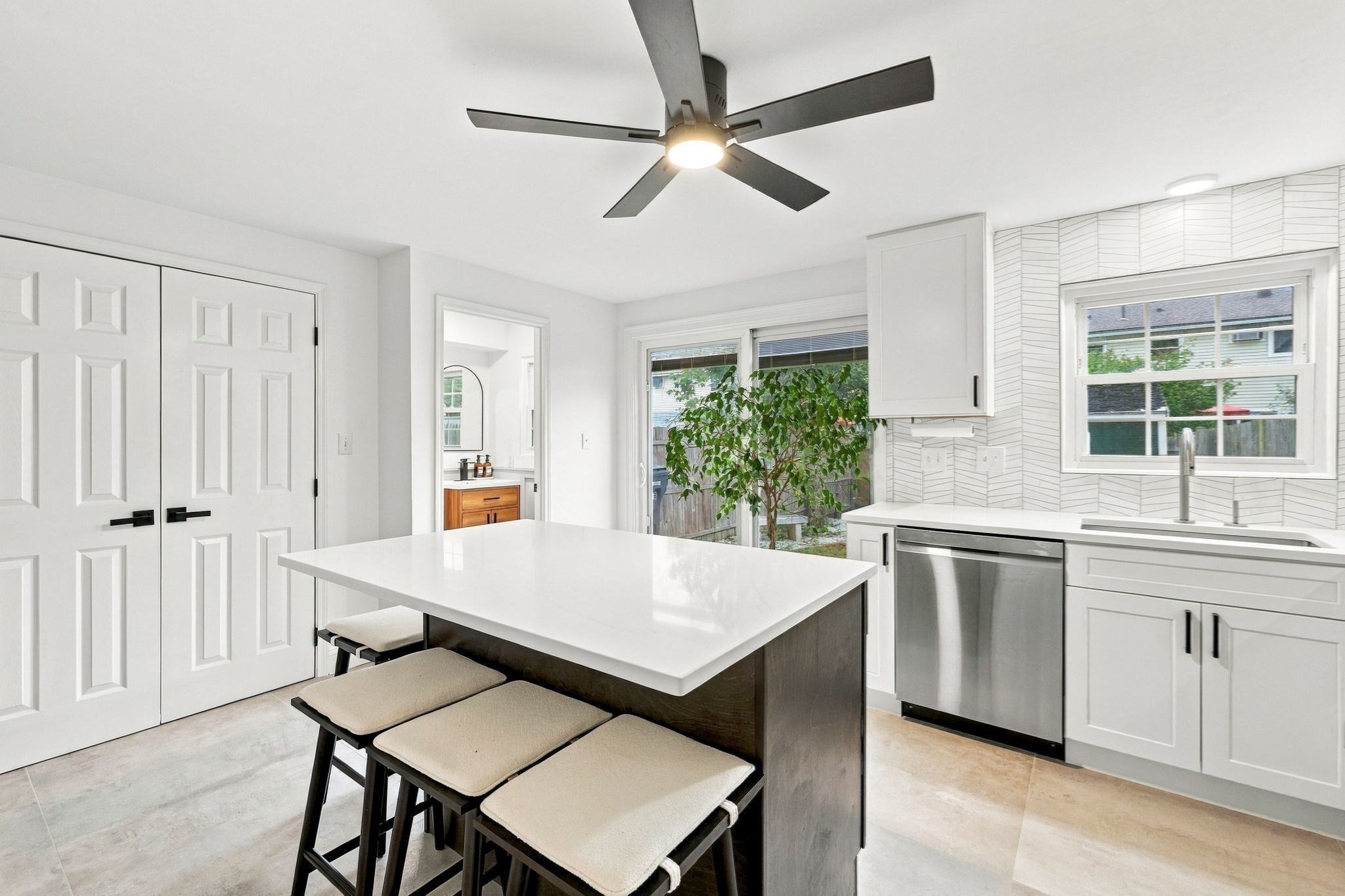 21 Orchard Ave # B Property Photo 5