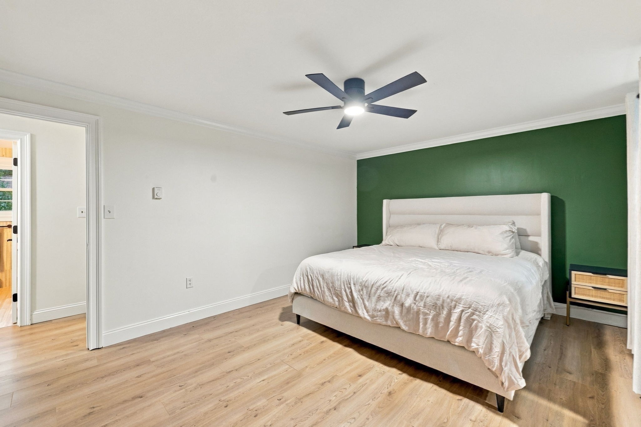 21 Orchard Ave # B Property Photo 16