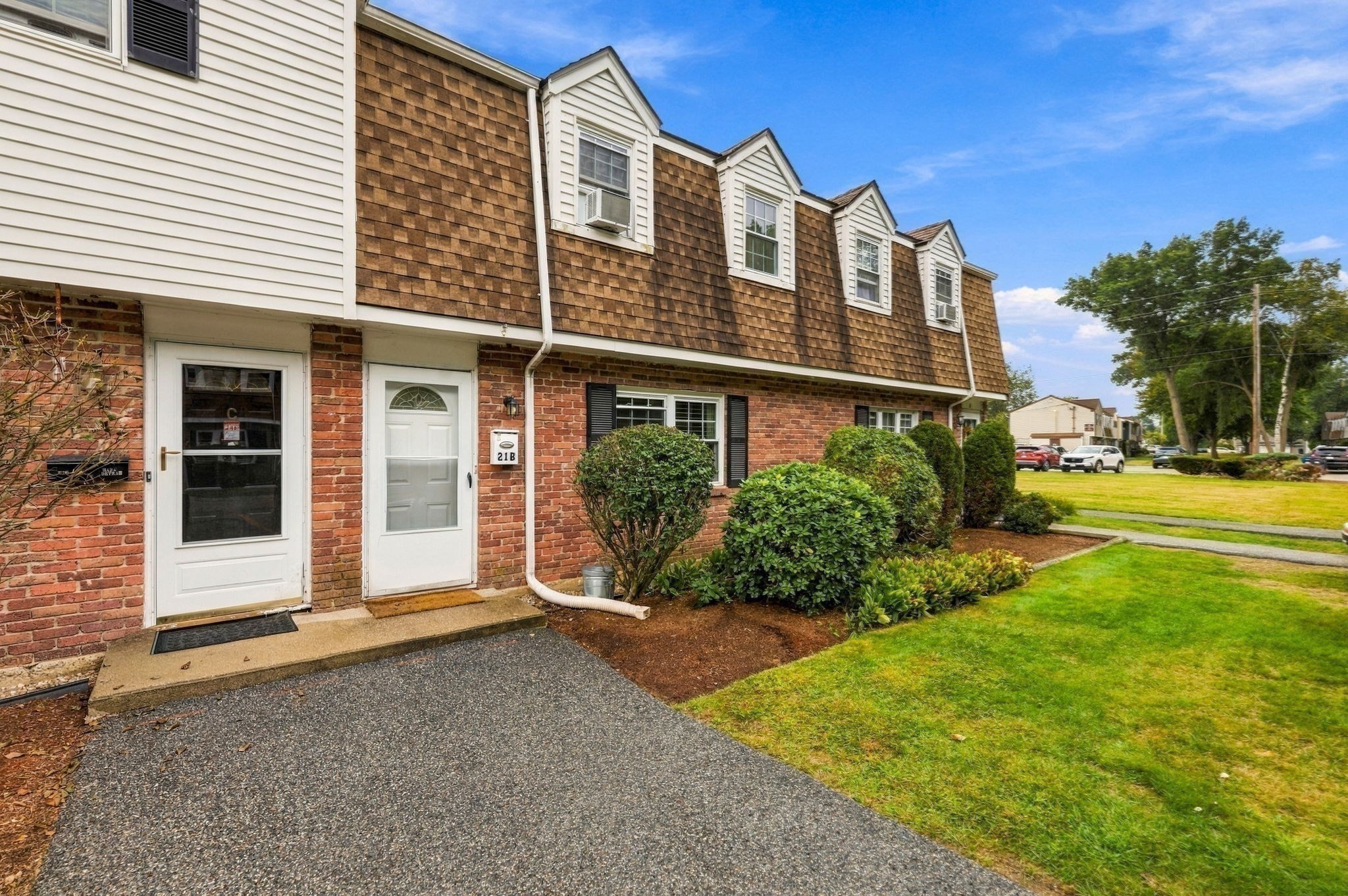 21 Orchard Ave # B Property Photo 30