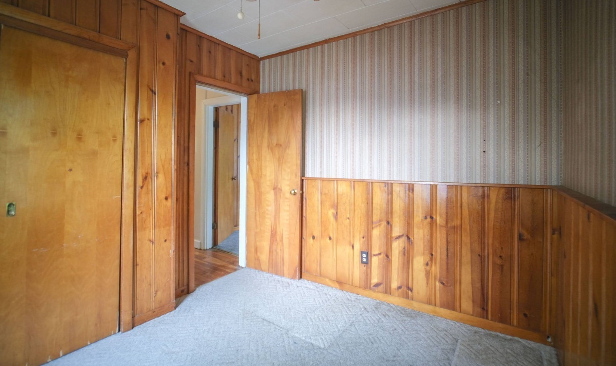103 Farnsworth St Property Photo 16