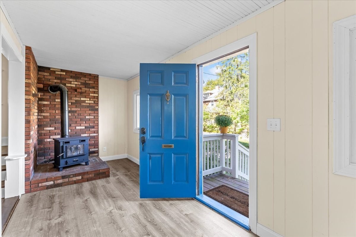 18 Fales Road Property Photo 3