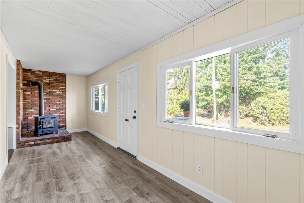 18 Fales Road Property Photo 4