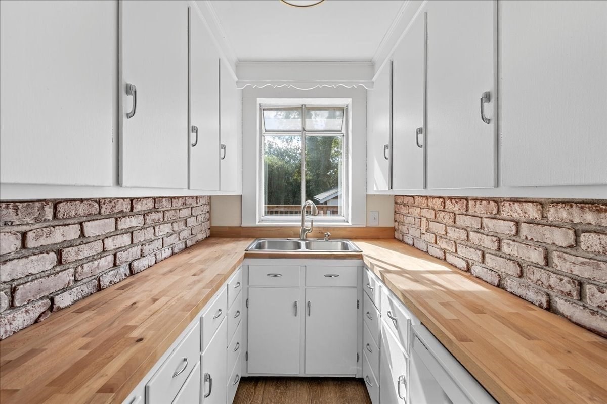 18 Fales Road Property Photo 18