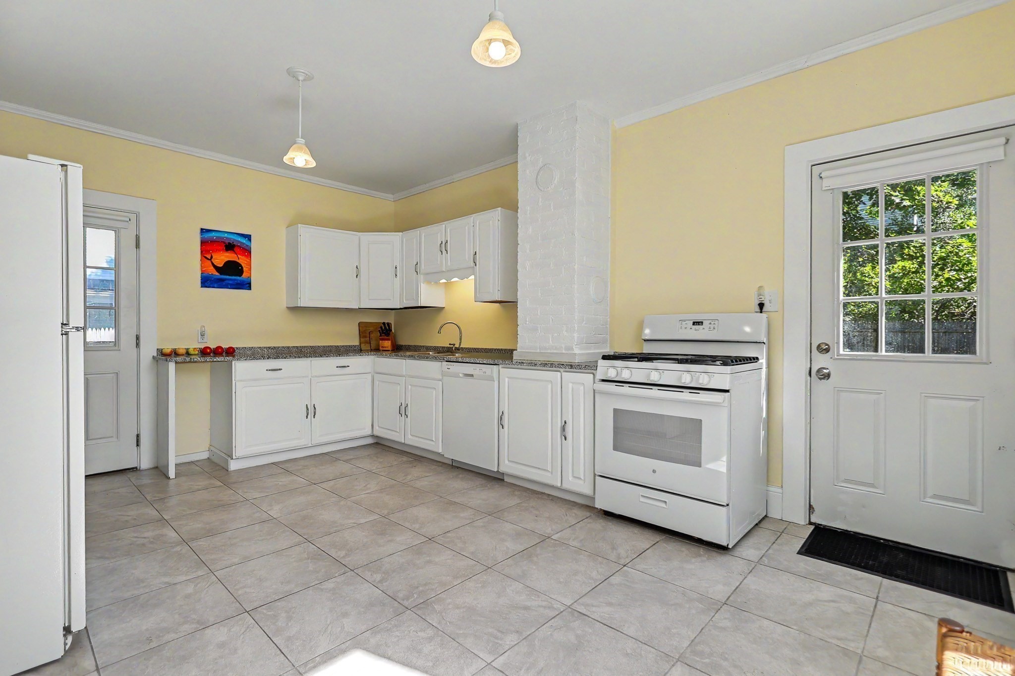 33 Highland Avenue Property Photo 12