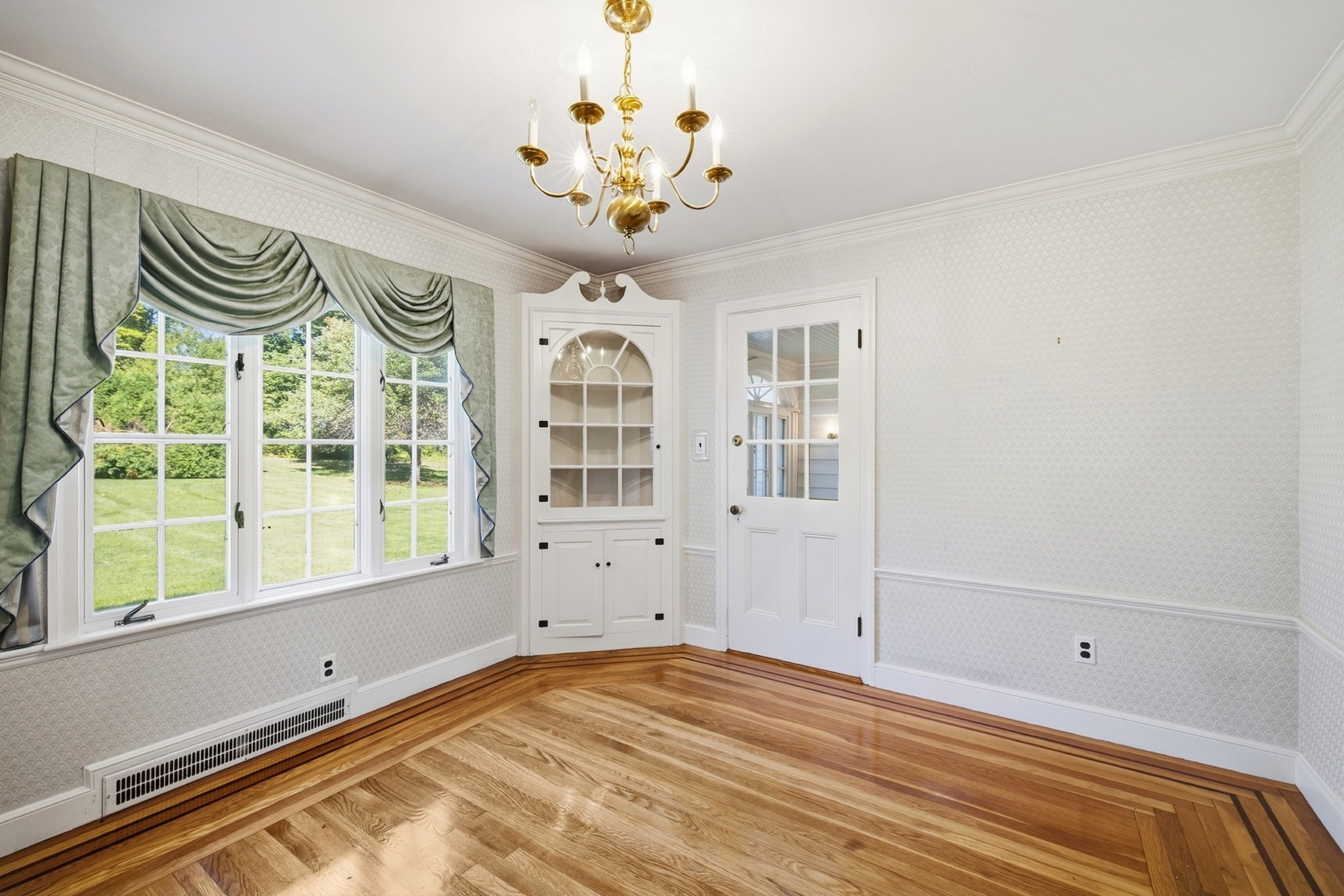 35 Forest Street Property Photo 9