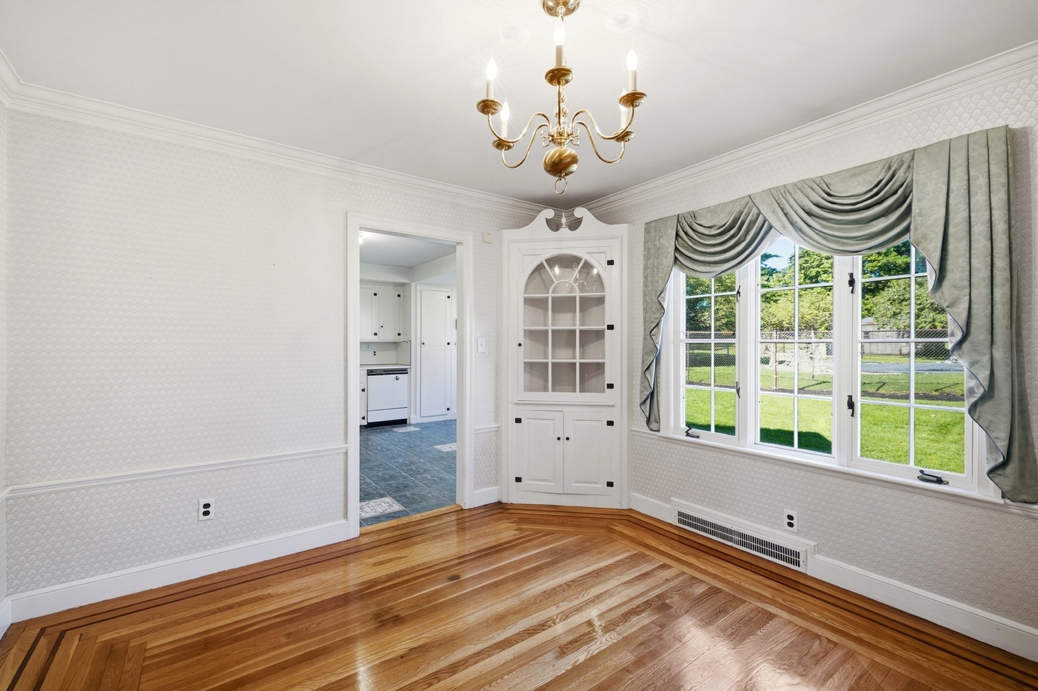 35 Forest Street Property Photo 10