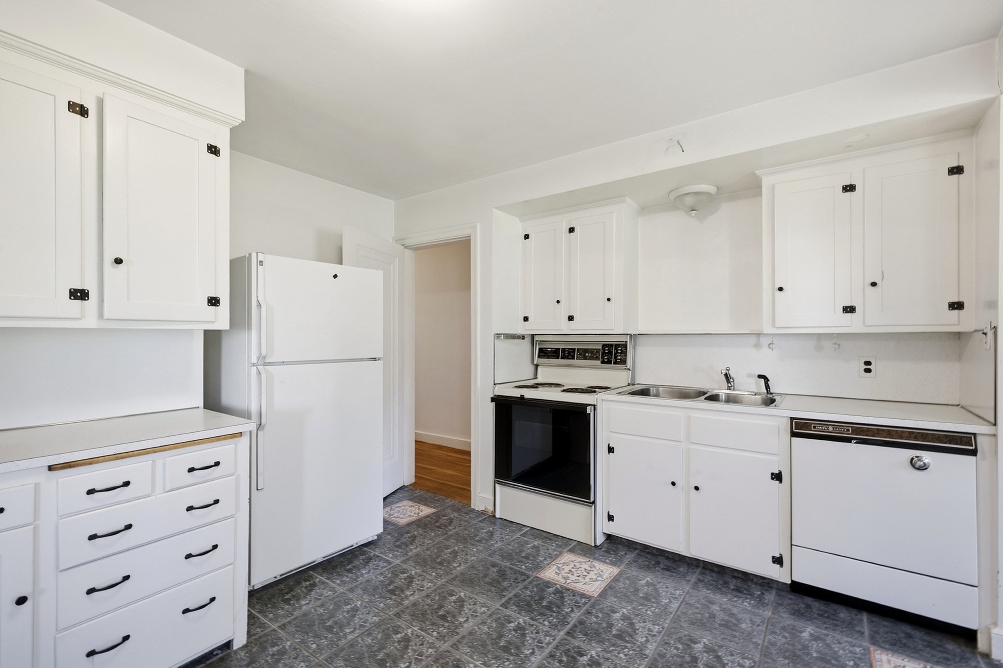 35 Forest Street Property Photo 15