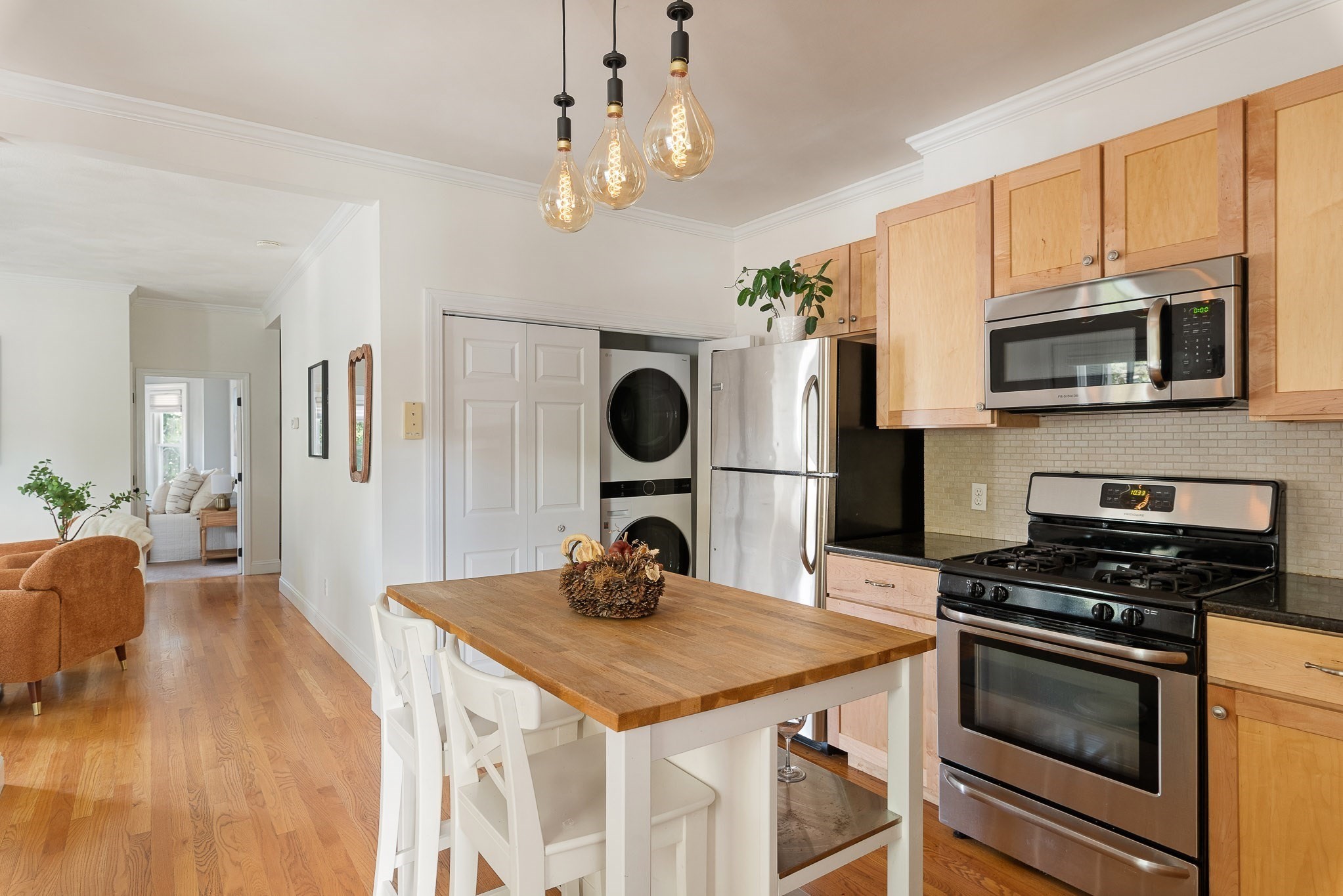 156 Adams St # 2 Property Photo 7