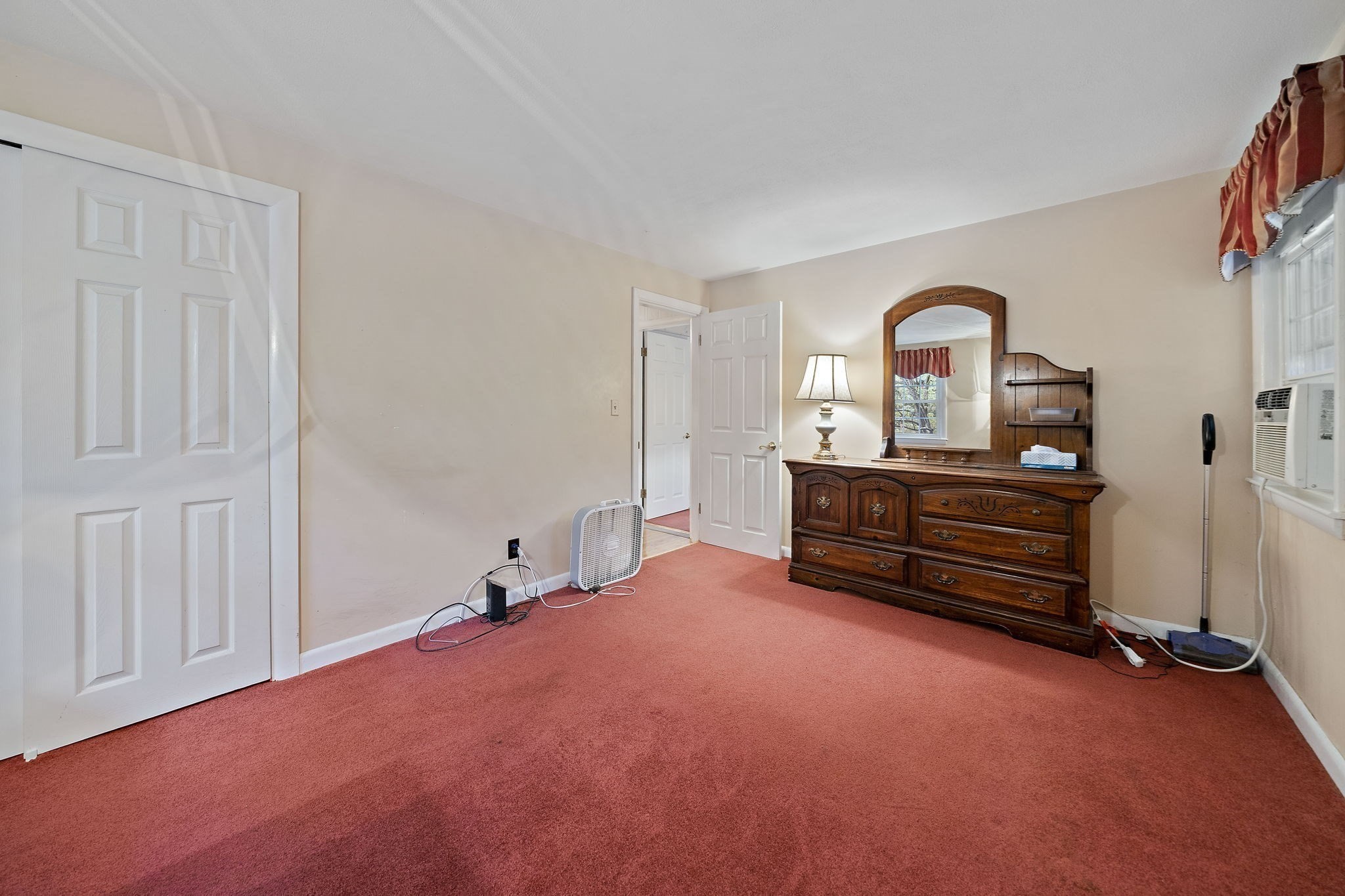 305 Mill Street Property Photo 11