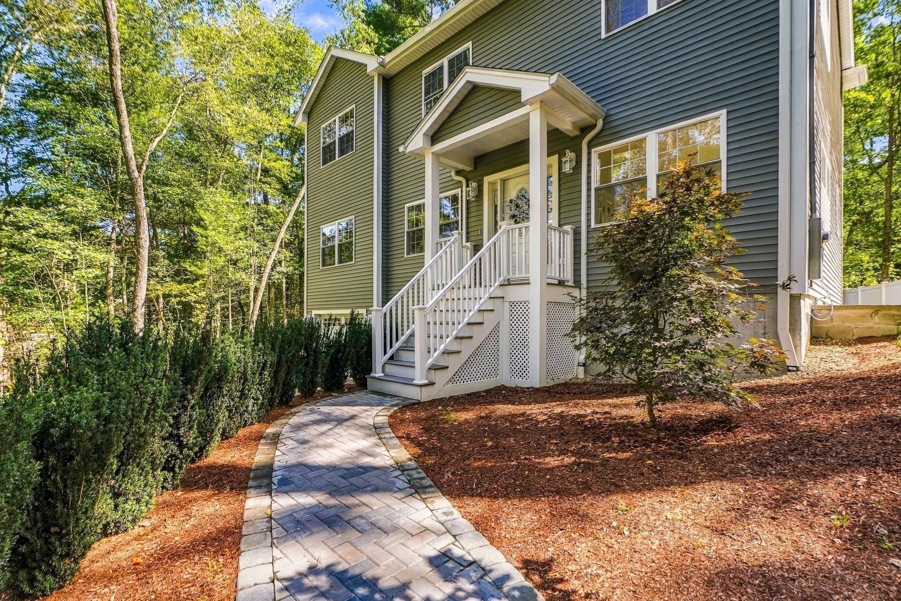 91 High Property Photo 1
