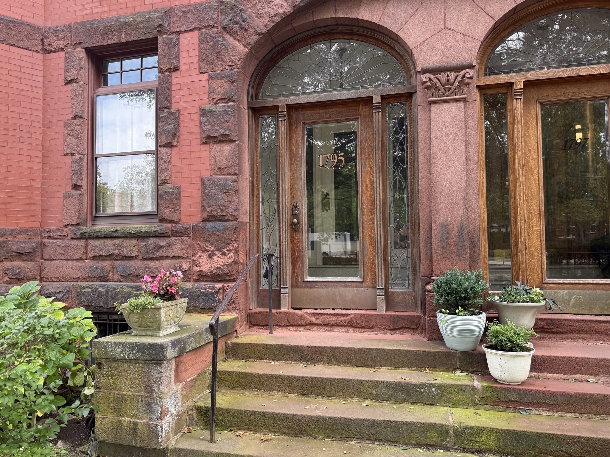 1795 Beacon Street # 1a Property Photo 1