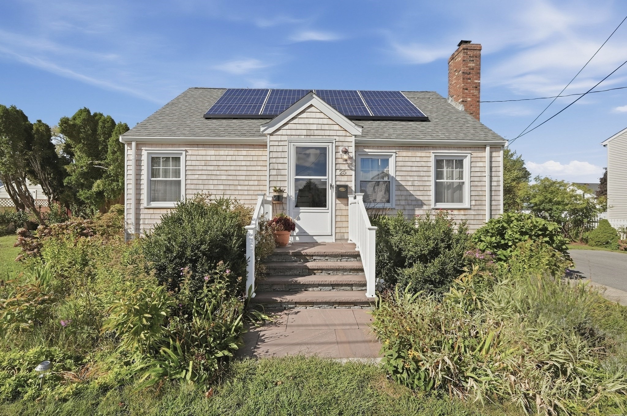 25 Bellevue St Property Photo 1