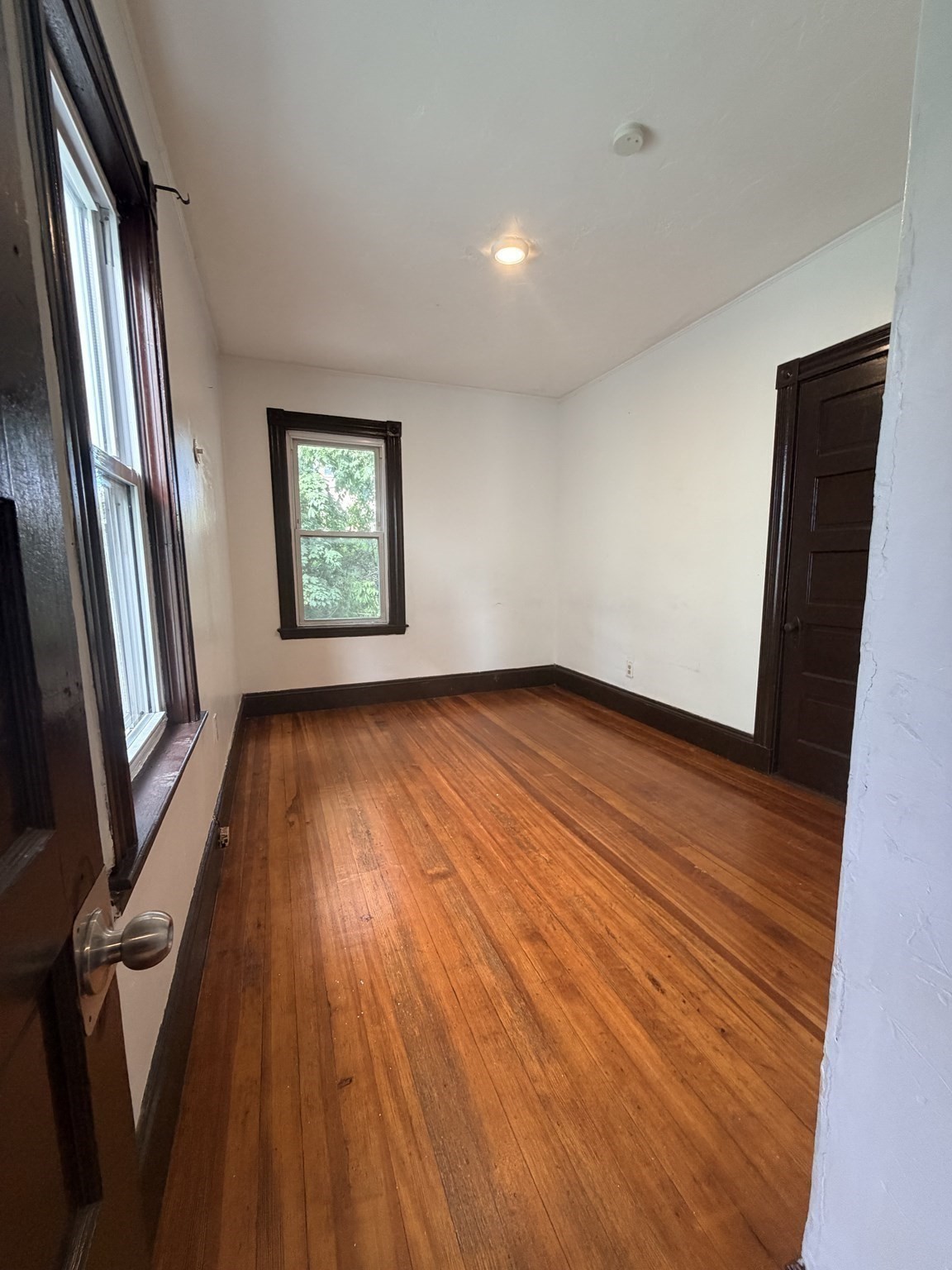 302 Washington St # 2 Property Photo 9