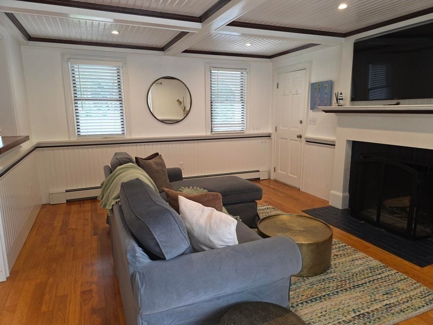 55 Deerfield Rd Property Photo 5