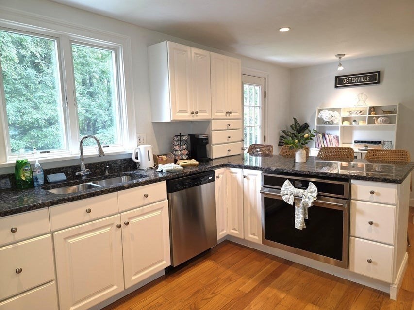 55 Deerfield Rd Property Photo 9