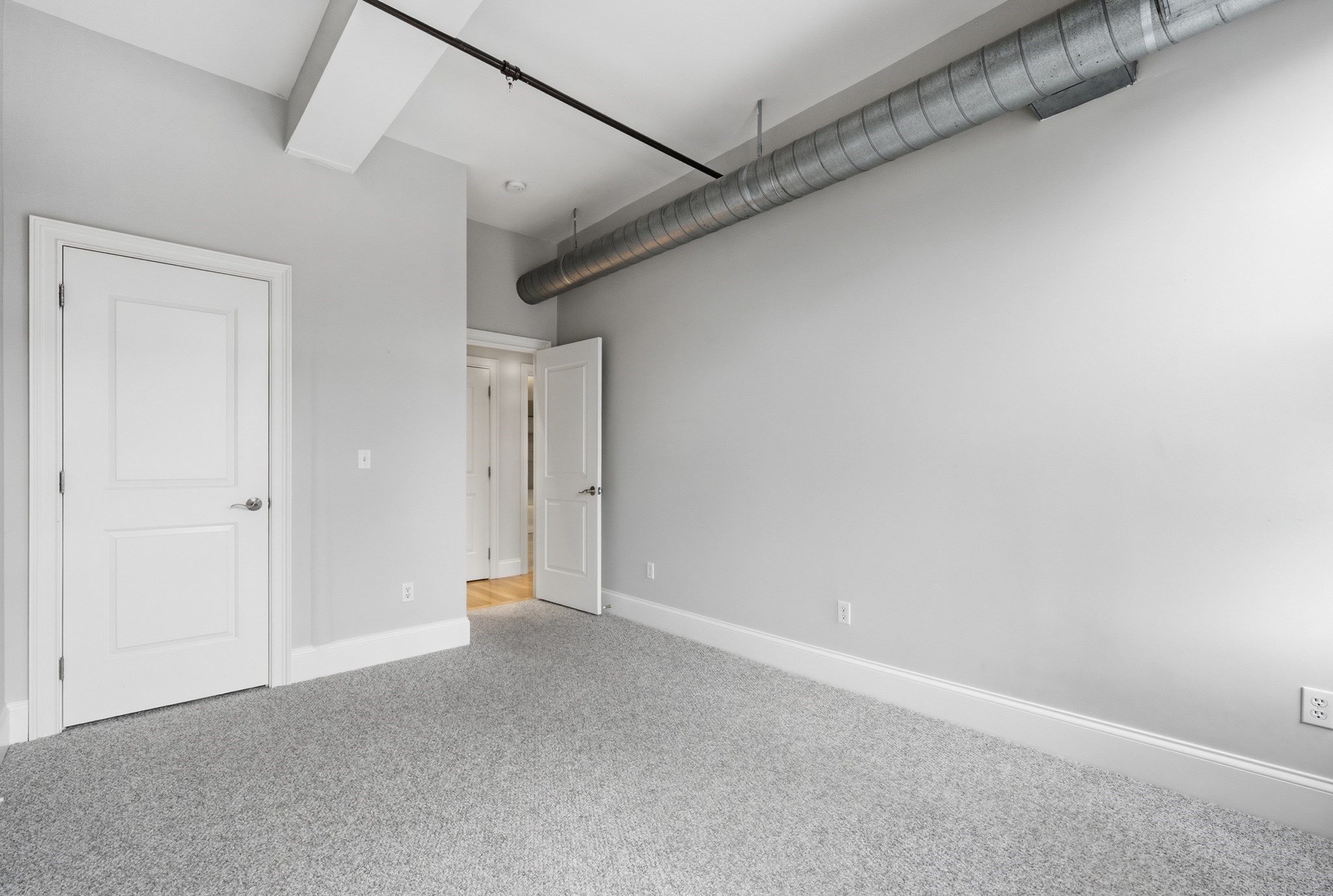 61 Market St # 3a Property Photo 5