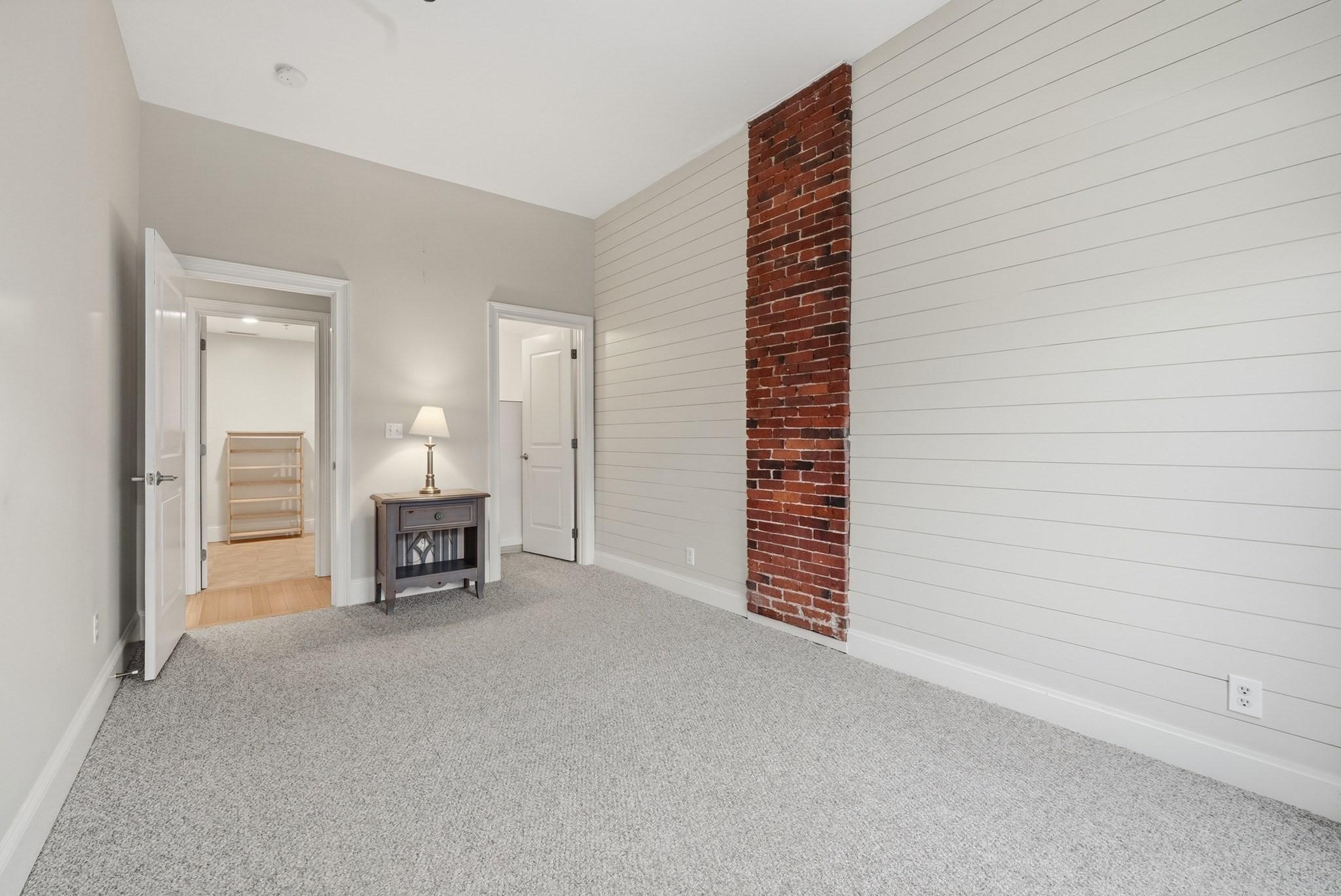 61 Market St # 3a Property Photo 6